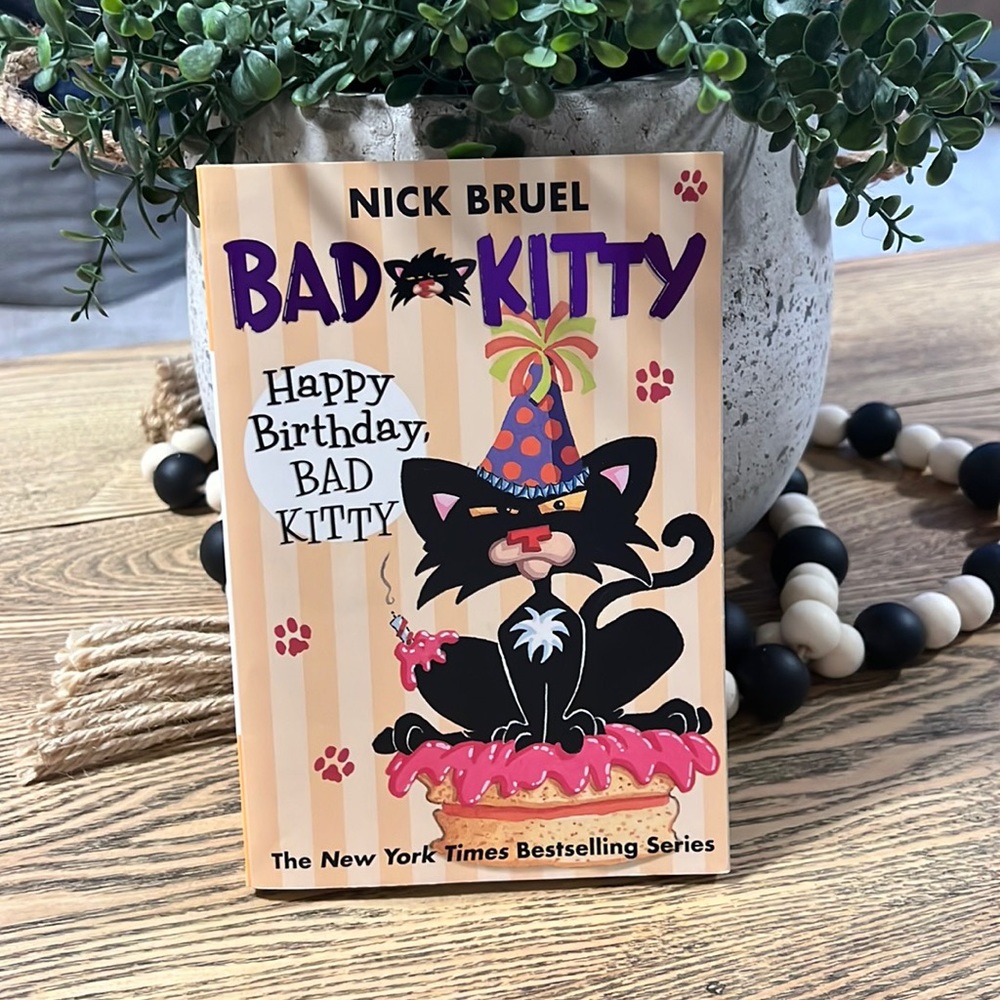 Happy Birthday, Bad Kitty (paperback black-and-white edition